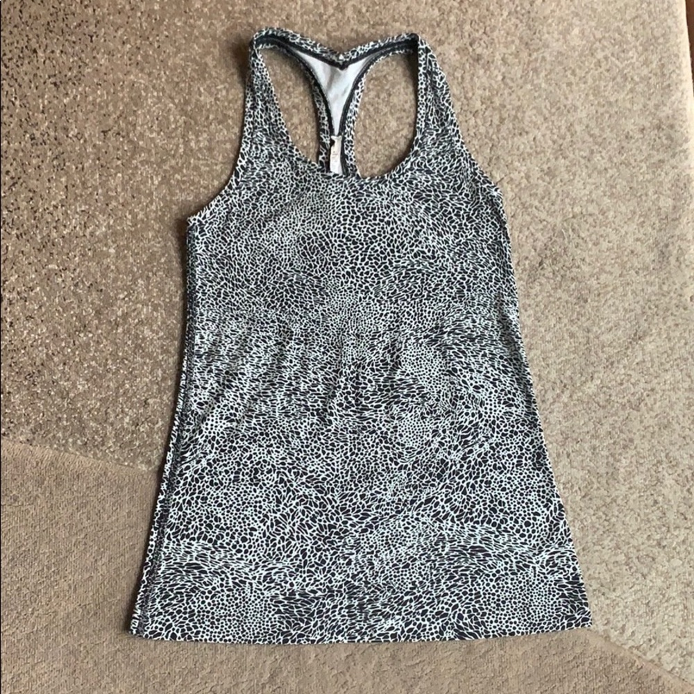 black and white printed lululemon tank top